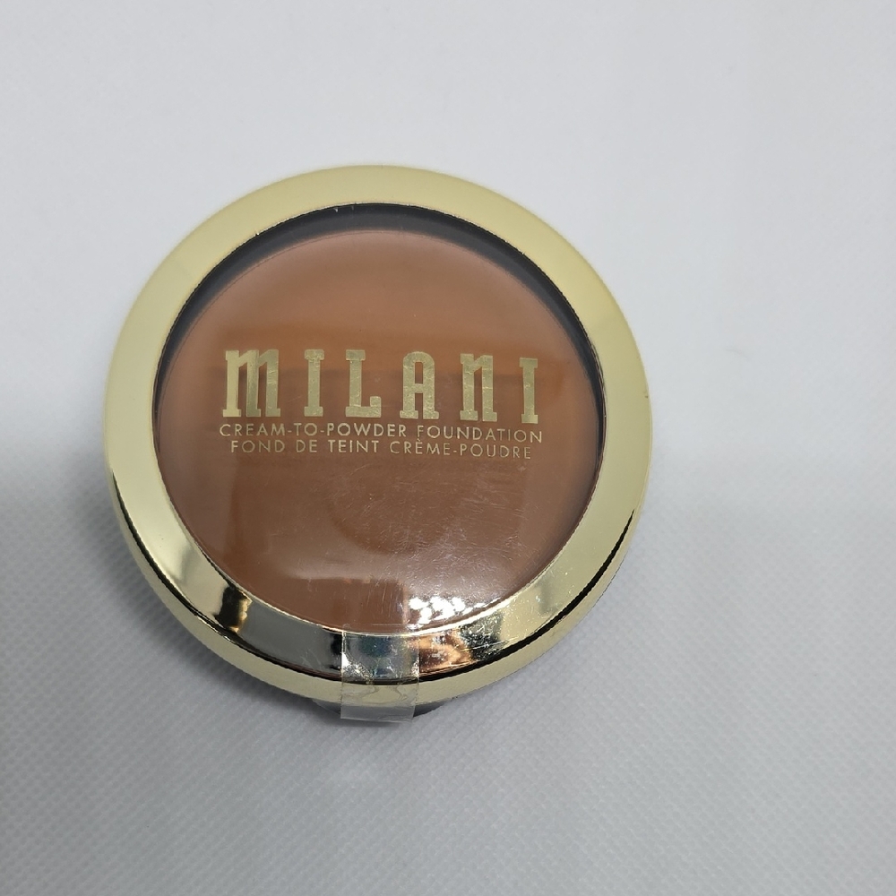 NWT Milani Cream-to-Powder Foundation - Amber